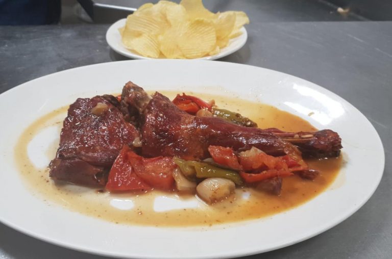 restaurante galaxia comida1 768x508